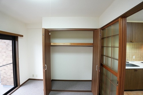 収納　洋室（約5.1畳）クロゼット