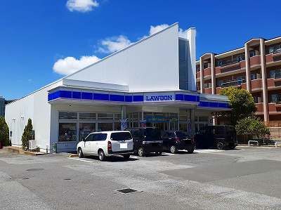 コンビニ　ローソン（コンビニ）まで750m