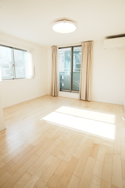 居室・リビング　リビング２階です