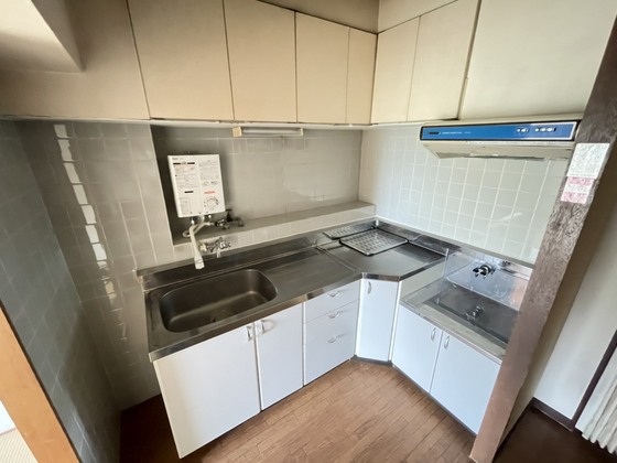 キッチン　※別部屋の写真です