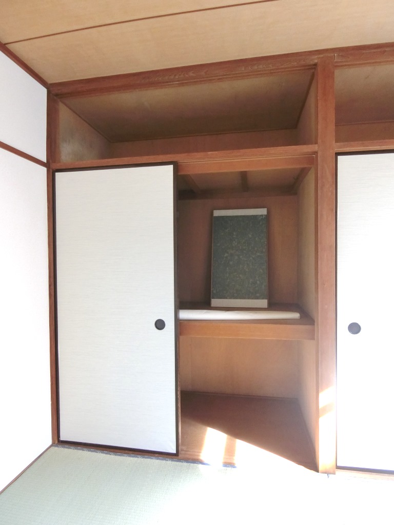 収納　押入れ