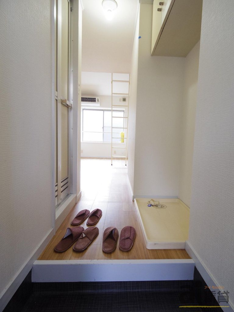 玄関　※同仕様写真です