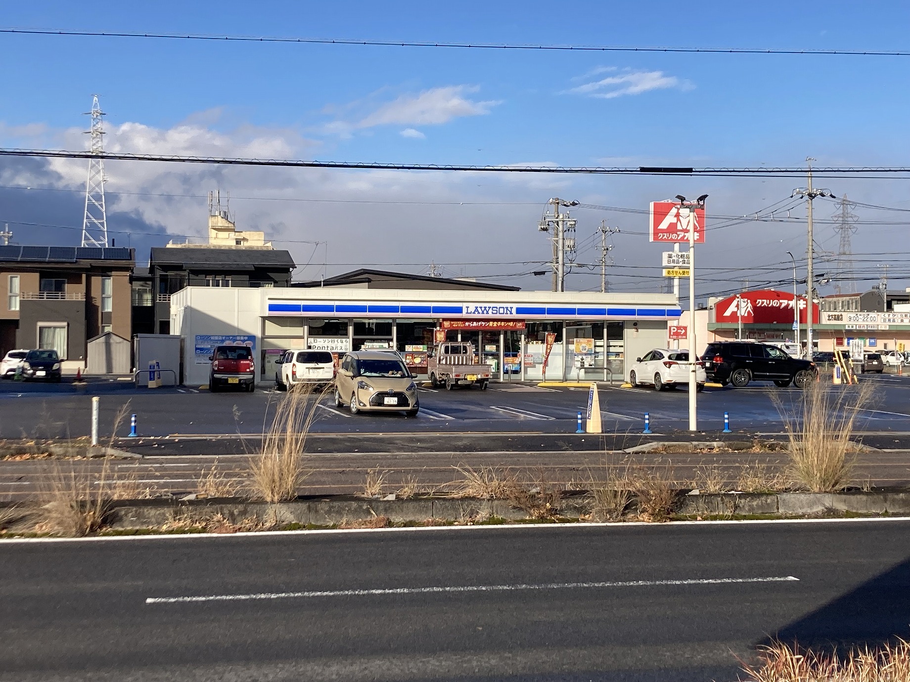 コンビニ　ローソン北方高屋店（コンビニ）まで166m