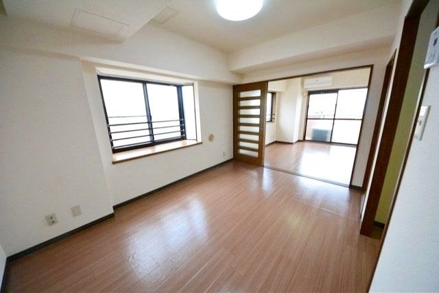 居室・リビング　リビング