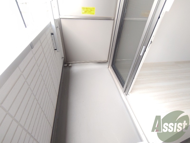 バルコニー　バルコニーがあるので洗濯物は外に干せそうですね～