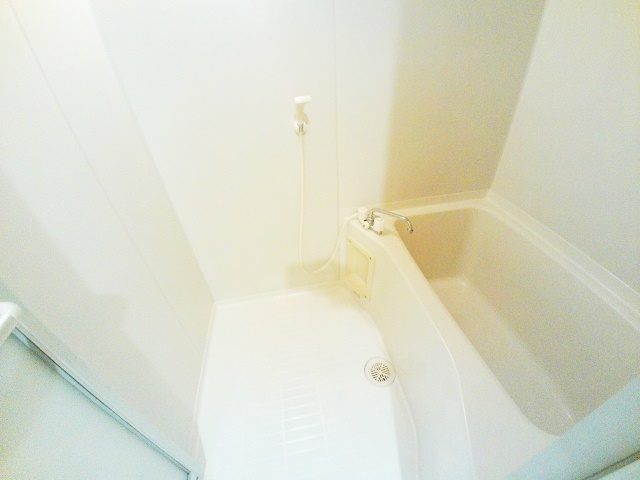 バス・シャワールーム　綺麗な浴室