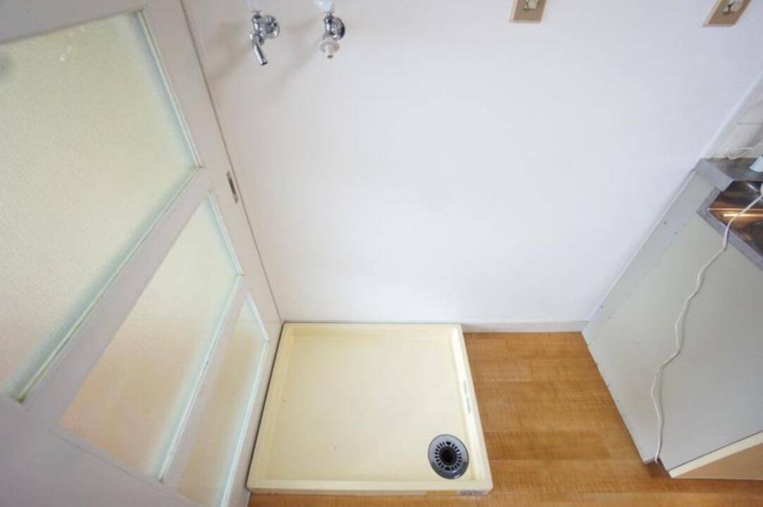 洗面設備　洗濯機置場