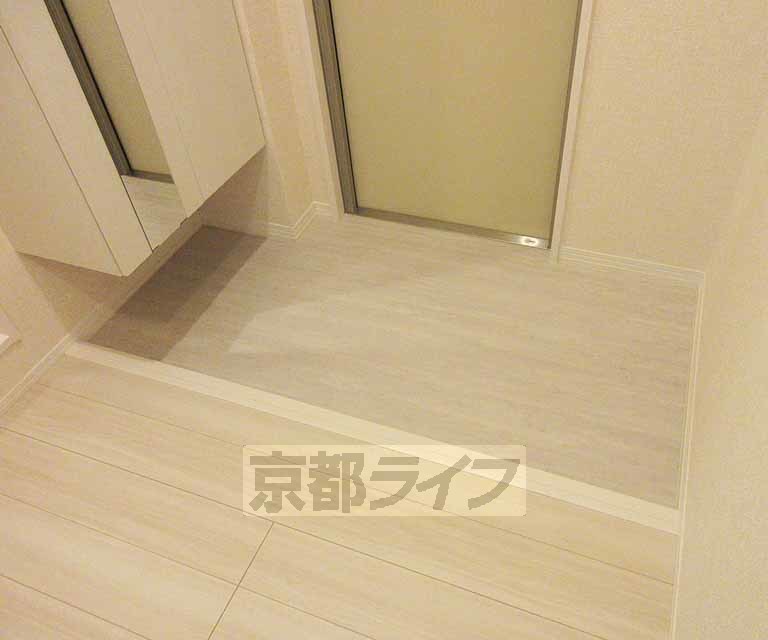 玄関　玄関はこちらです