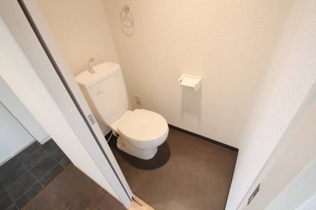 トイレ　※４０３号室参照