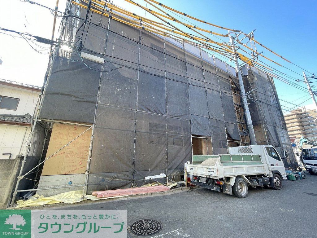 エントランス　駐車場