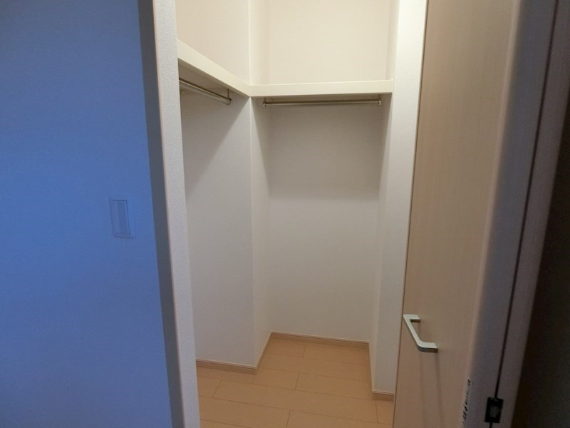 収納　同型タイプ（反転）