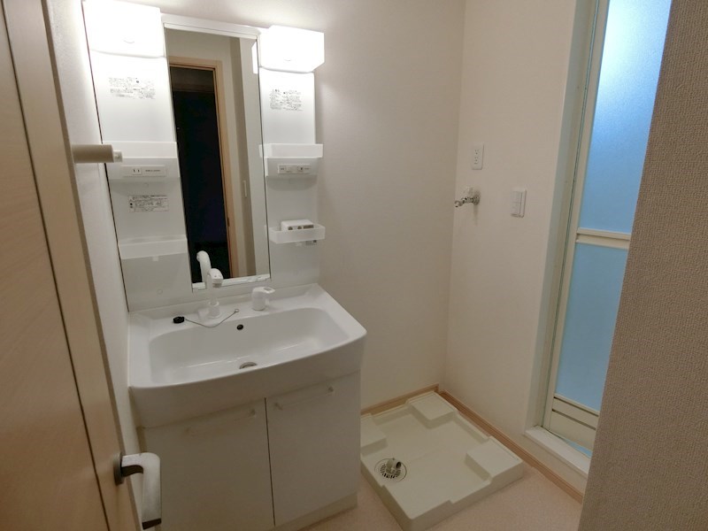 洗面設備　同型タイプ（反転）