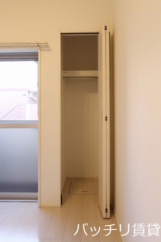 収納　同型タイプの為、現状を優先致します。