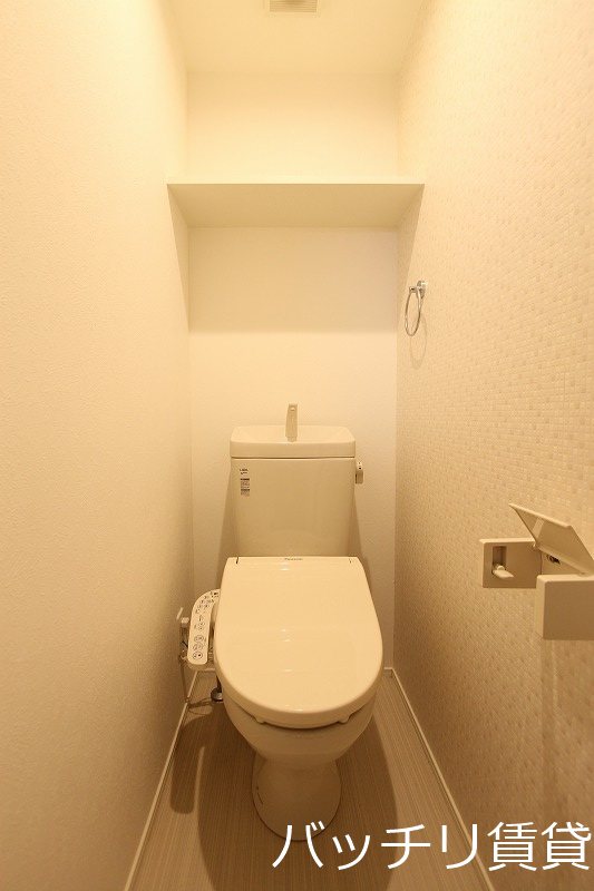 トイレ　同型タイプの為、現状を優先致します。