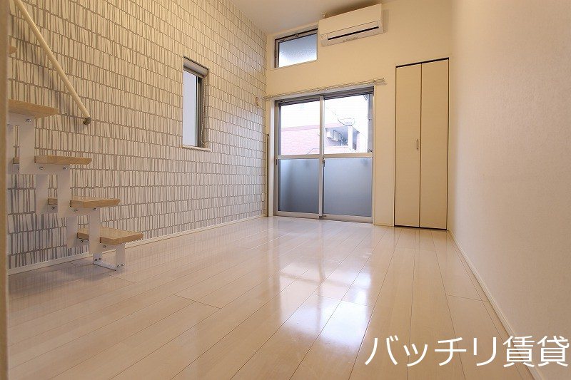 バルコニー　同型タイプの為、現状を優先致します。