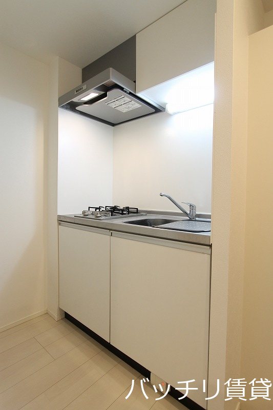 キッチン　同型タイプの為、現状を優先致します。