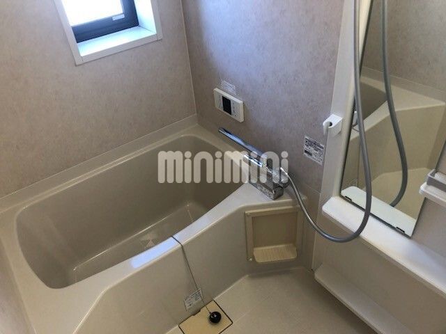 バス・シャワールーム　画像は同型の別部屋です。