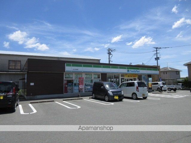 コンビニ　ファミリーマート大川北古賀店（コンビニ）まで670m