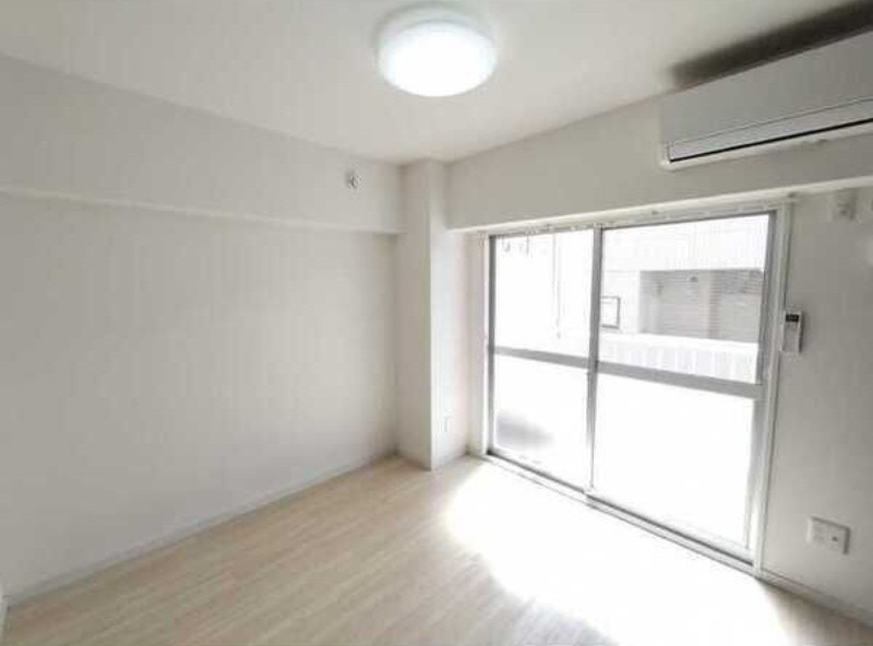 居室・リビング　図面と現状に相違がある場合には現状を優先