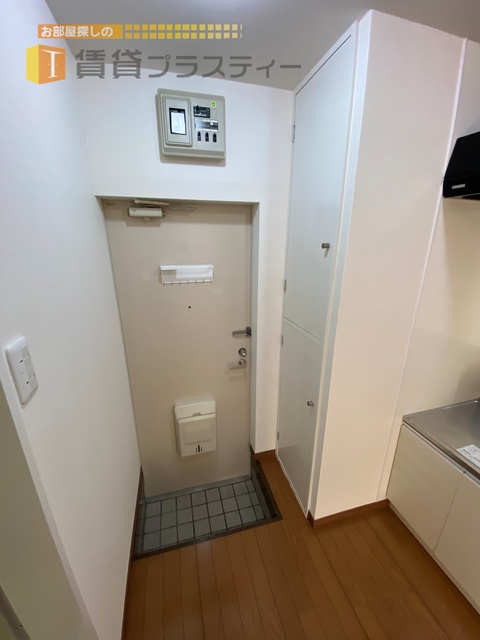 玄関　シューズボックス付き。