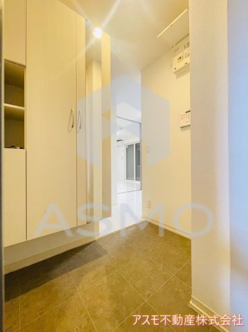 ロビー　同マンション別部屋　参考写真