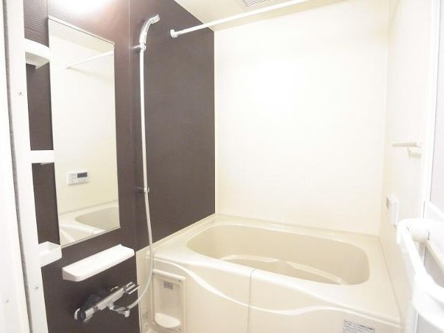 バス・シャワールーム　★追い炊き、浴室乾燥機付きバスルーム★