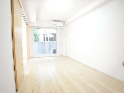 居室・リビング　★広々リビングスペース★