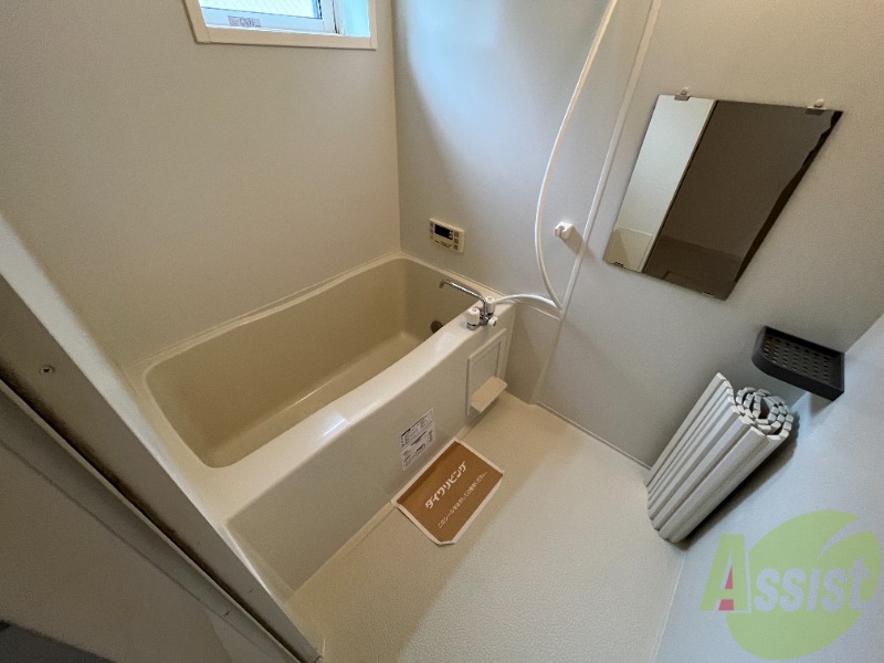 バス・シャワールーム　浴室は綺麗で追い焚きも付いて気持ちよくお過ごしいただけます