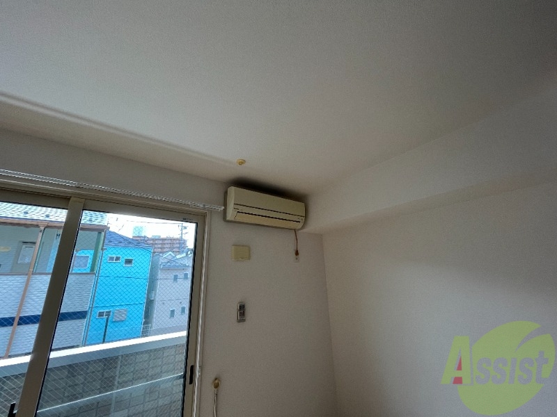 その他設備　リビングのエアコンで暑い日も寒い日も快適に過ごせます