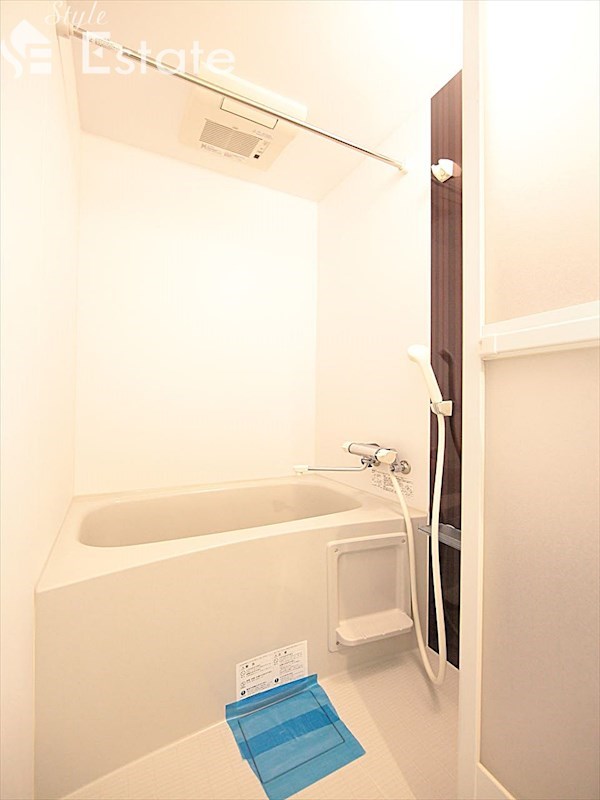 バス・シャワールーム　バスルーム