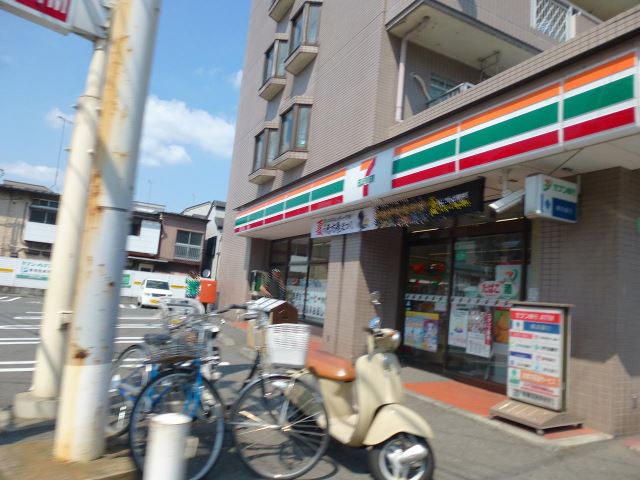 コンビニ　セブンイレブン（コンビニ）まで410m