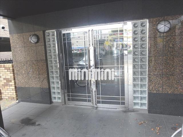 エントランス　綺麗なエントランスです。