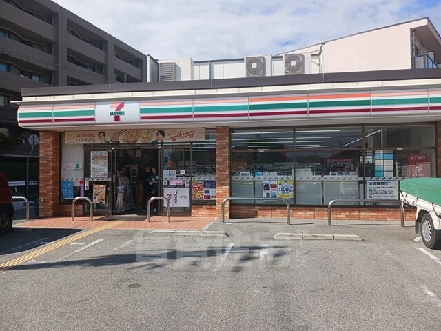 コンビニ　セブンイレブン　宝塚売布東の町店（コンビニ）まで131m