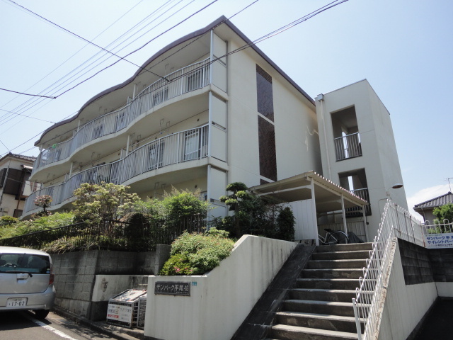 建物外観　丈夫で安心の鉄筋コンクリート造マンションです☆