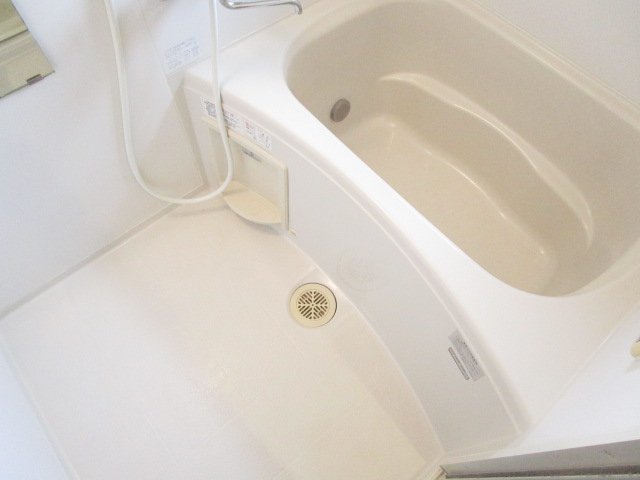 バス・シャワールーム　バスルーム・追い焚き完備