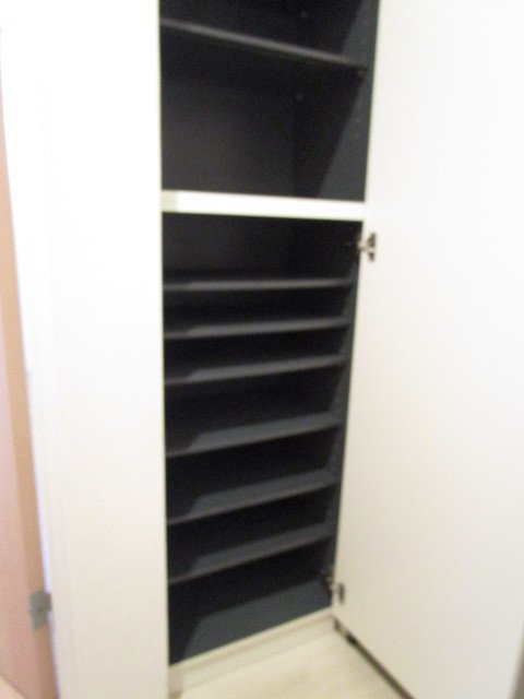 玄関　シューズボックス