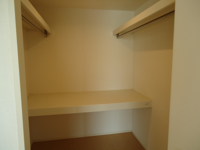 収納　ウォークインクローゼット