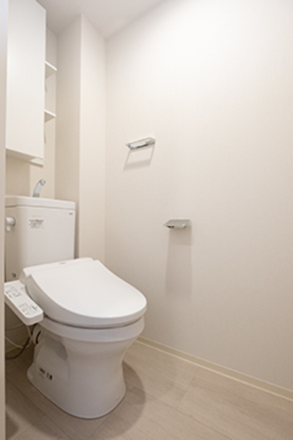 トイレ　※写真は同タイプ住戸です。
