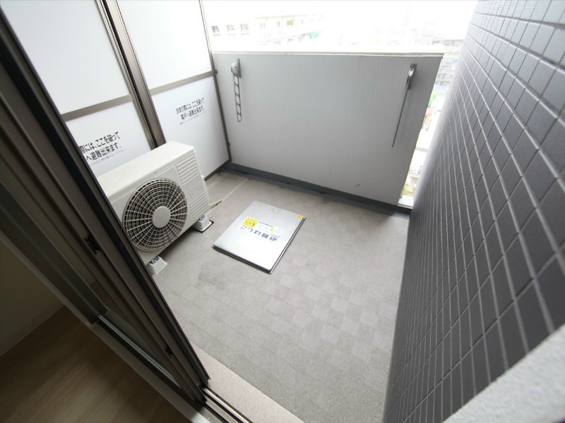 バルコニー　バルコニー