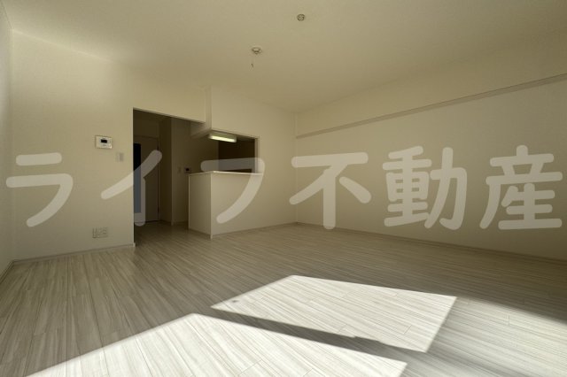 居室・リビング　居間です