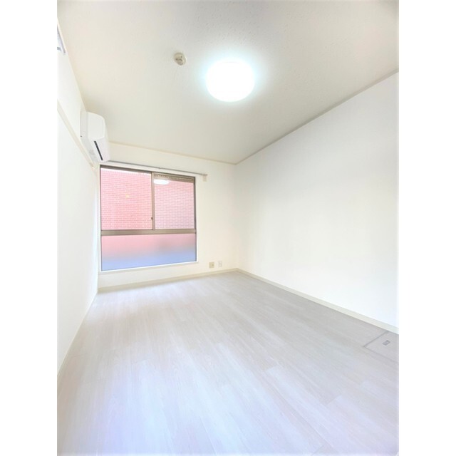 その他部屋・スペース　明るい色調の室内です