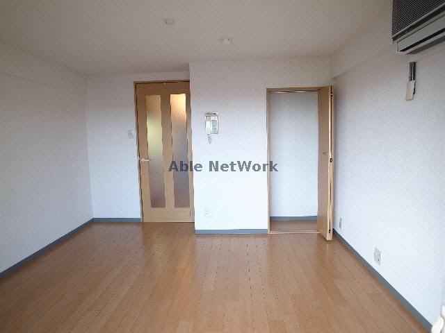 居室・リビング　洋室