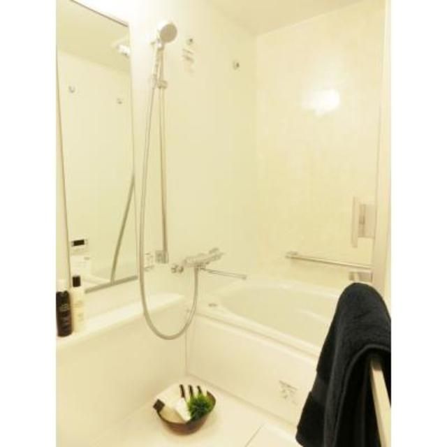 バス・シャワールーム　写真は同タイプ住居です。