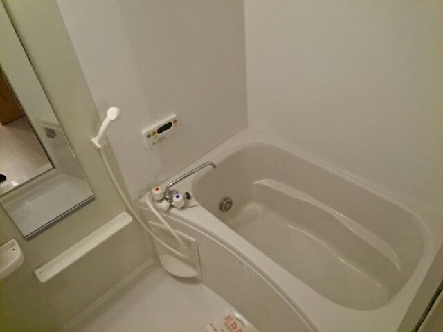 バス・シャワールーム　ゆったり過ごせるお風呂です