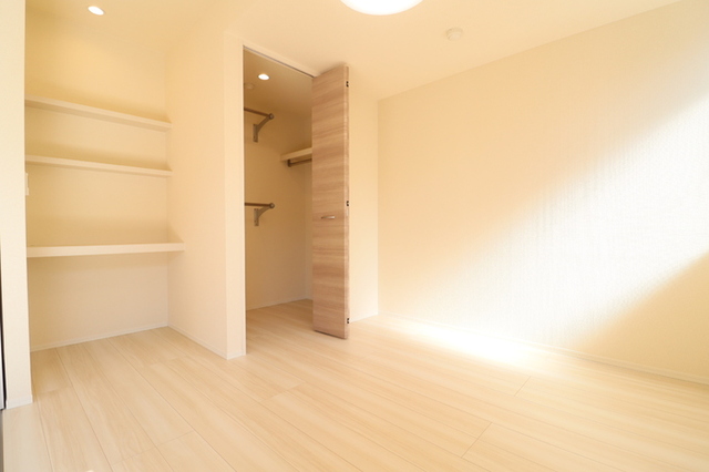 収納　ウォークインクローゼット