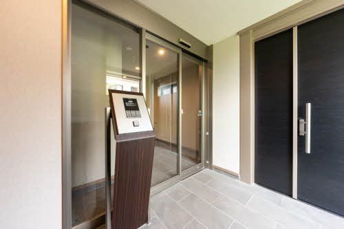 エントランス　エントランス