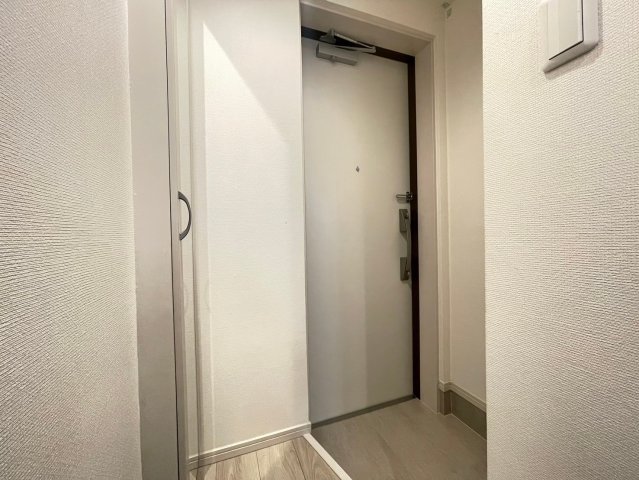 玄関　※参考写真