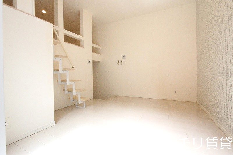 居室・リビング　画像は別号室タイプの為、現状を優先致します。