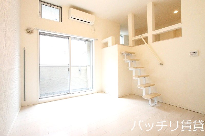 バルコニー　画像は別号室タイプの為、現状を優先致します。