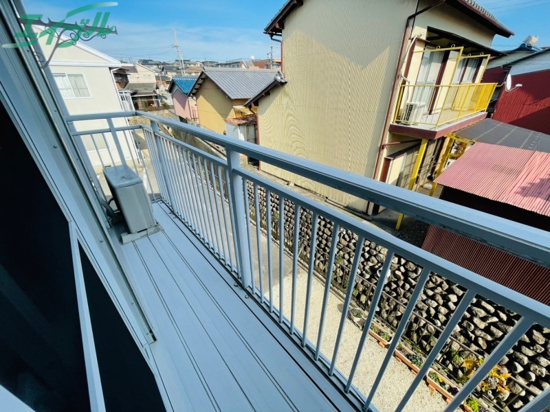 バルコニー　別部屋反転写真です